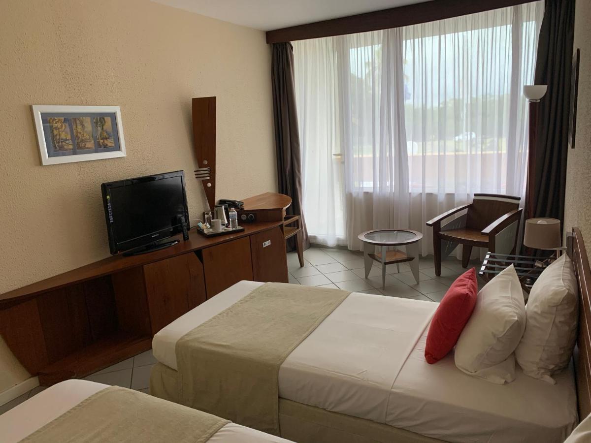 קורו Hotel Des Roches מראה חיצוני תמונה