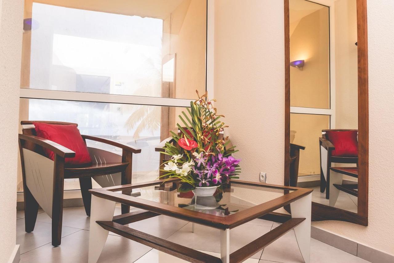 קורו Hotel Des Roches מראה חיצוני תמונה