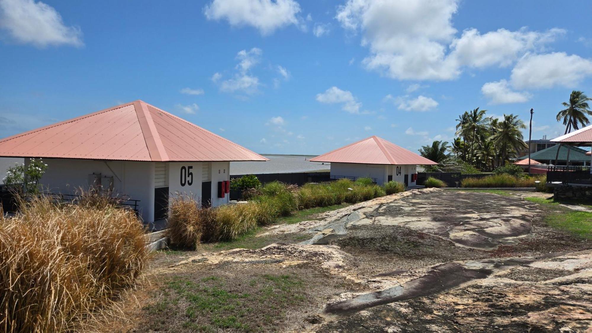 קורו Hotel Des Roches מראה חיצוני תמונה